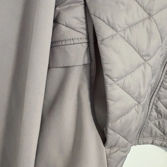 Nike AeroLayer Thermo Running Jacket Atmosphere Grey‎ Women's Size Medium - Picture 6 of 13